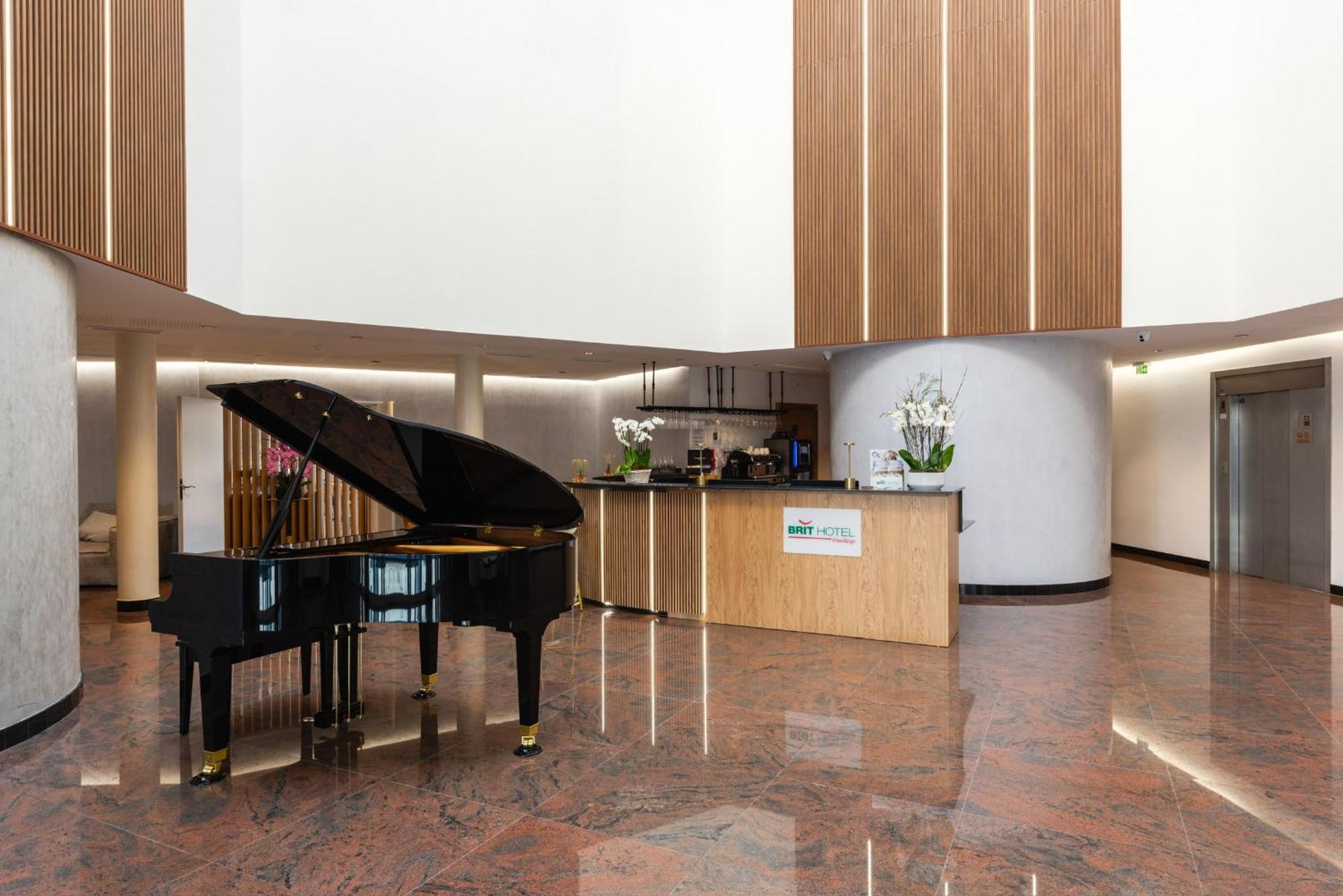 Brit Hotel Privilege Paris Rosny-Sous-Bois Eksteriør bilde
