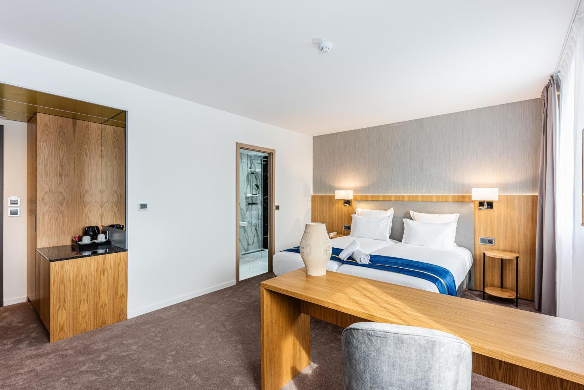 Brit Hotel Privilege Paris Rosny-Sous-Bois Eksteriør bilde