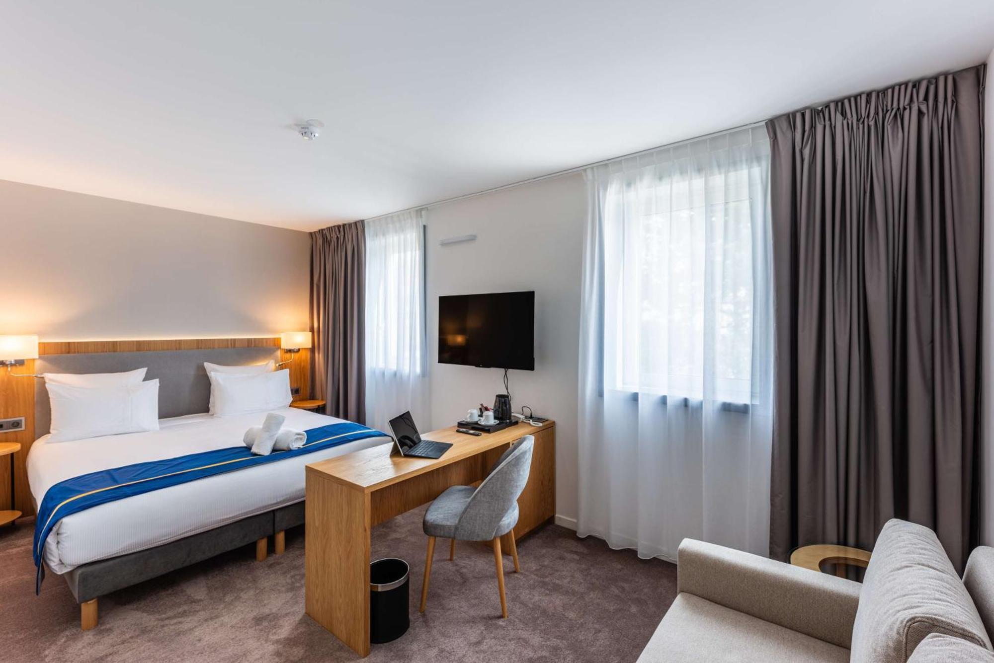 Brit Hotel Privilege Paris Rosny-Sous-Bois Eksteriør bilde